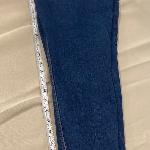 Old Navy rockstar super skinny denim size 14 inseam is  27 inches. - Picture 5 of 5